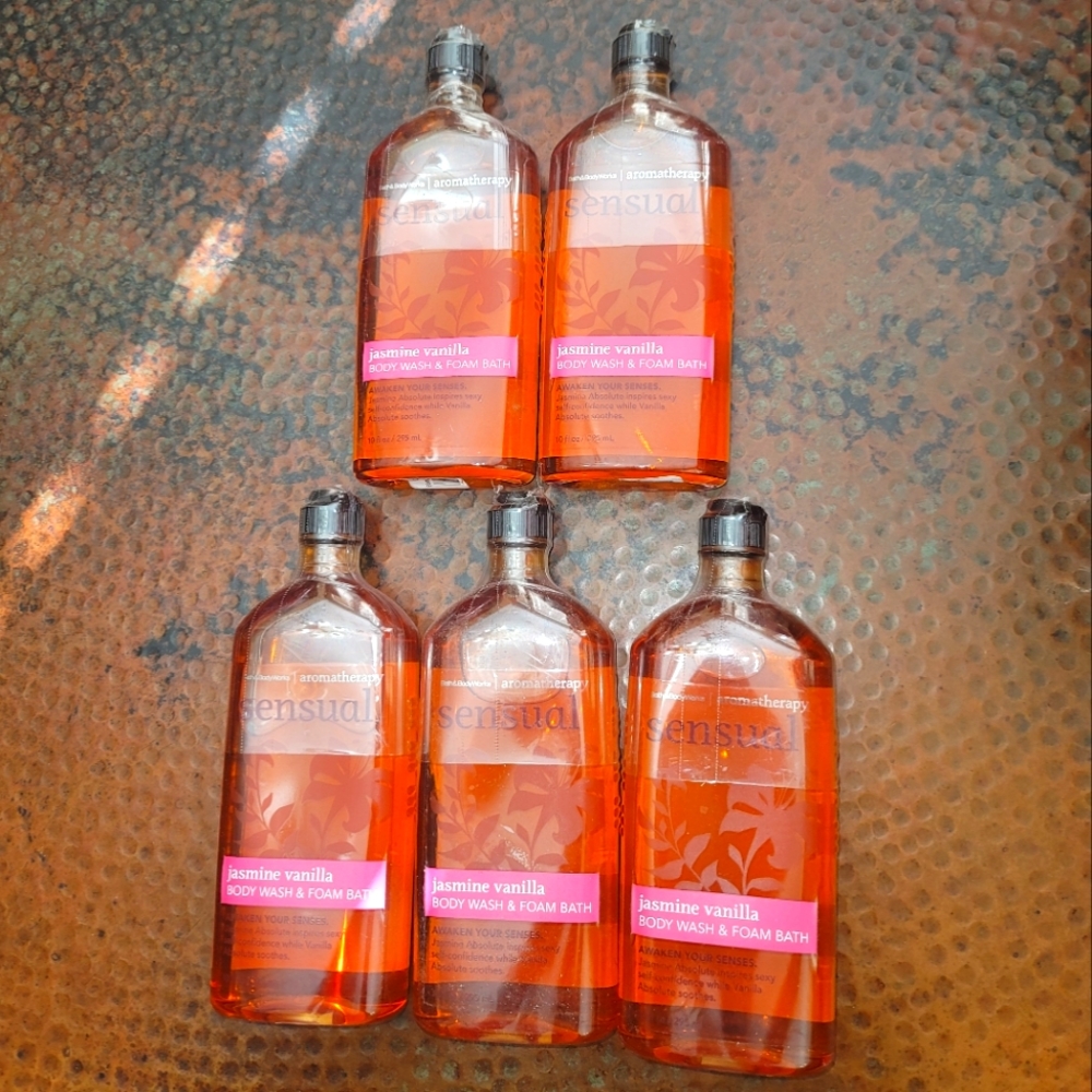 5 DISCONTINUED Factory Sealed Bath & Body Works Jasmine Vanilla Body Wash & Bath